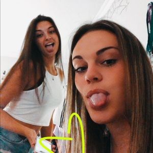 Meet your Posher, Delaney